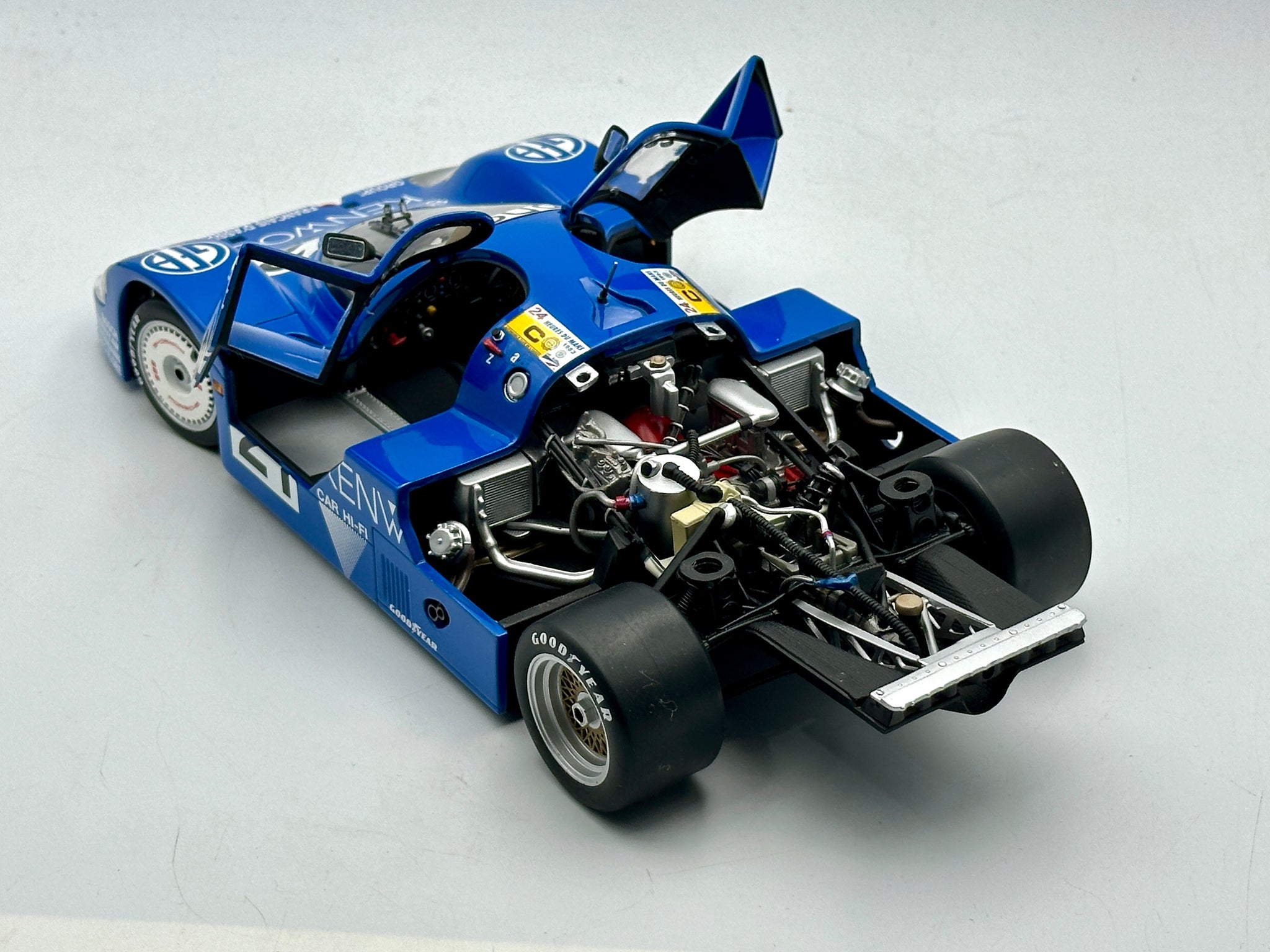 1:18 1983 Le Mans 24 Hour -- Porsche 956 L -- Andretti/Alliot -- Minic