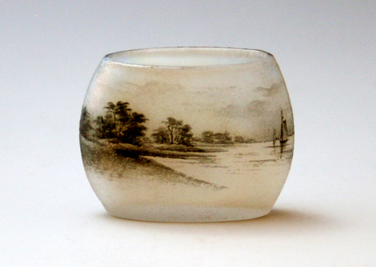 ドーム・ナンシー「ミニチュア 帆船文様扁壺型花瓶 」《アンティック