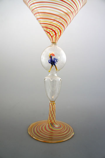 ビミニ「青いにわとりフィギュア入りグラス」《アンティックかとう》