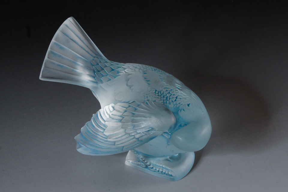 お洒落なスズメ《アンティックかとう》