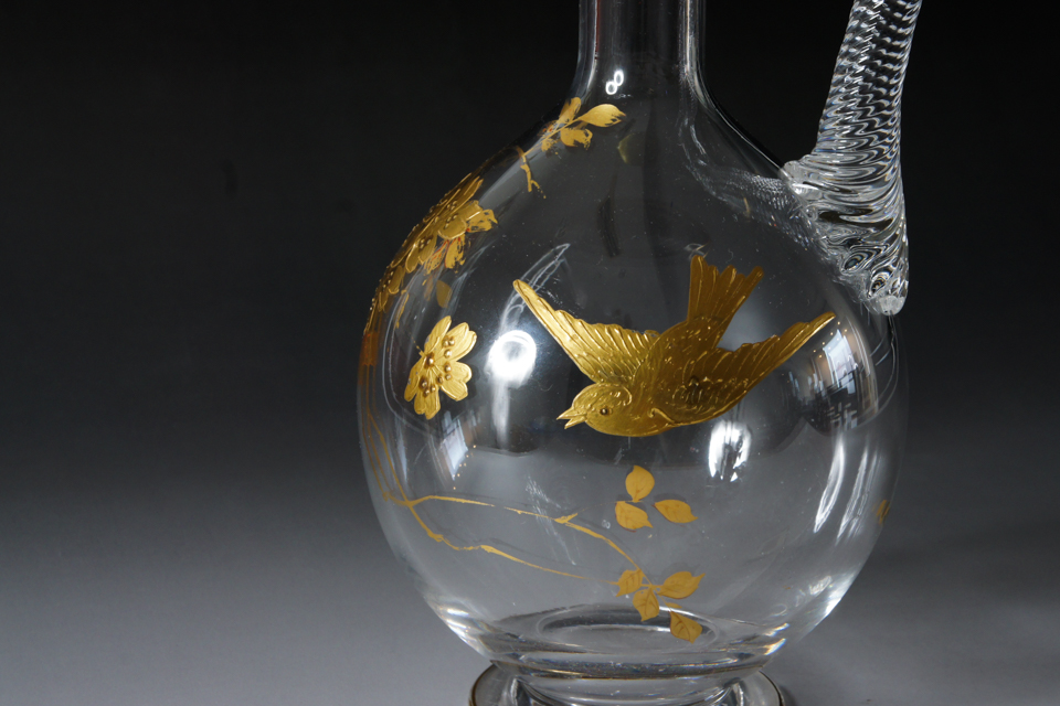 オールドバカラ「ジャポニズム 桜に雀文 金彩 カラフ」《アンティック