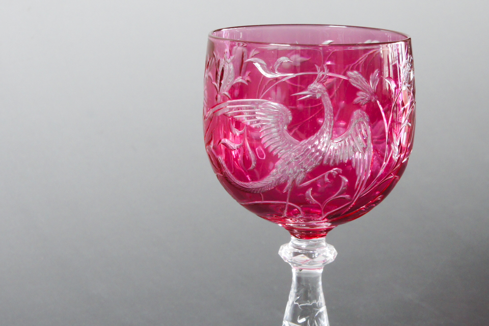 オールドバカラ「鳳凰文 赤被せガラス ワイングラス」《アンティック
