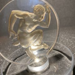 ルネ・ラリック「ピントレイ 牧神」《アンティックかとう》