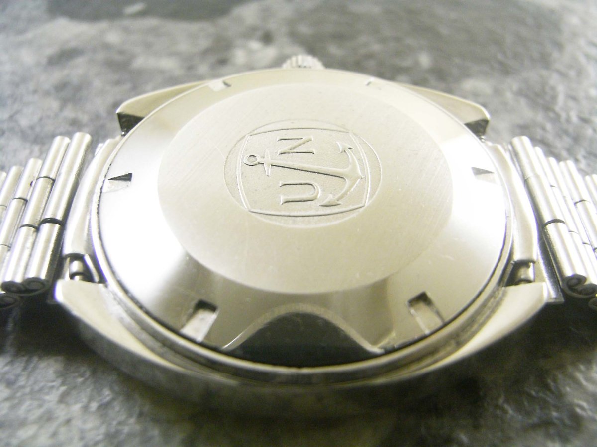 ユリス・ナルダン Ulysse Nardin メンズ 自動巻き サテン文字盤 ブレス