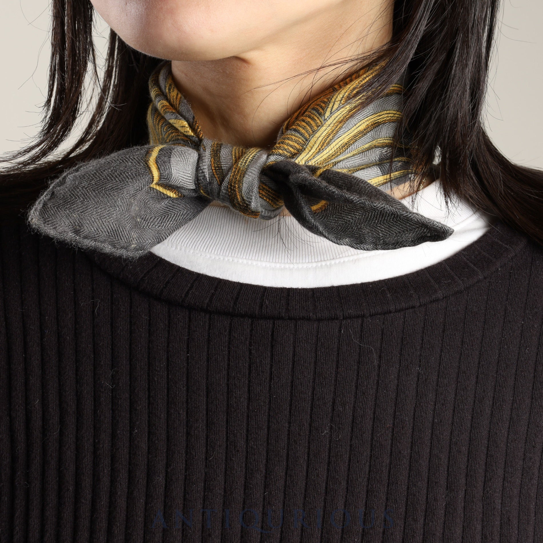 エルメス スカーフ カレ45 王者の虎 グレー系 CASHMERE65％ SILK35