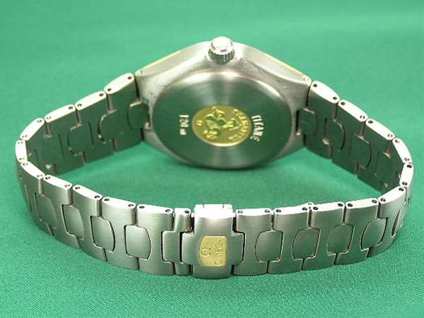 オメガ ポラリス 自動巻き クロノメーターチタン コンビ レア中のレア