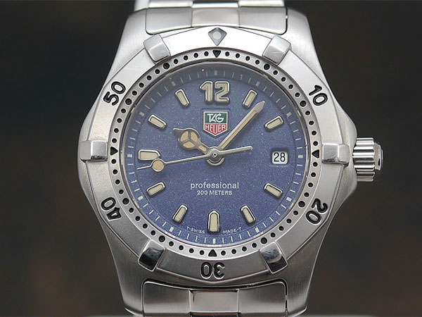 タグ・ホイヤー プロフェッショナル 200m ダイバー ブルーダイヤル