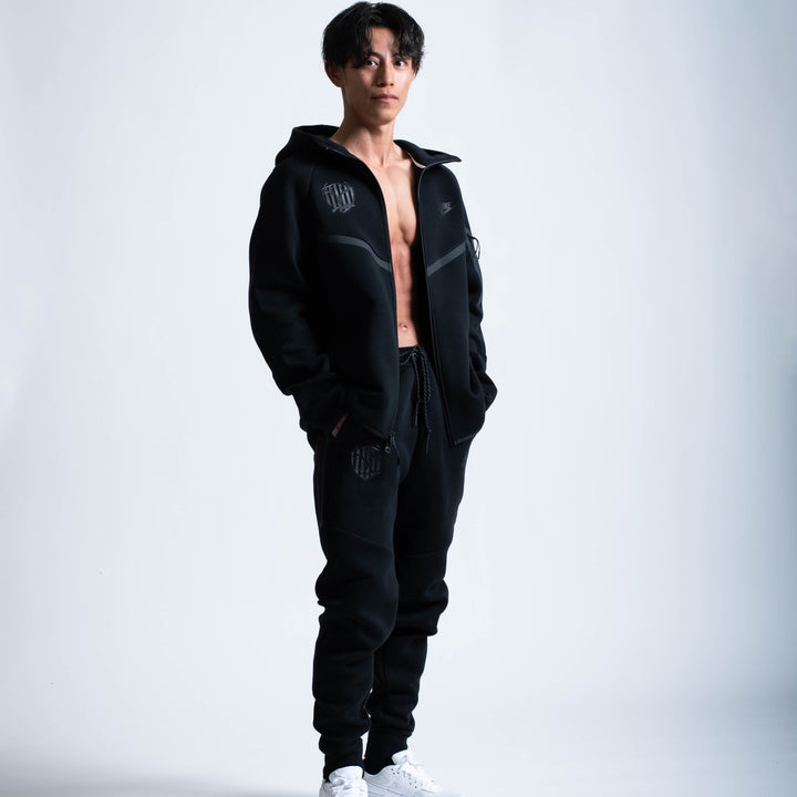 NIKE テックフリースWRフルジップL/Sフーディ（ブラック） – 鹿島