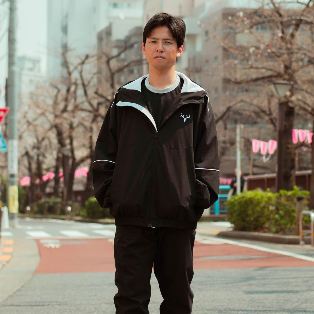 ウィンドブレーカー（ブラック×ホワイト） – 鹿島アントラーズFC