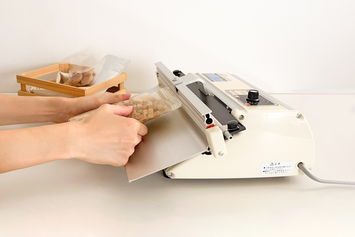 AZ-200S/300S(片側加熱タイプ）｜朝日産業株式会社