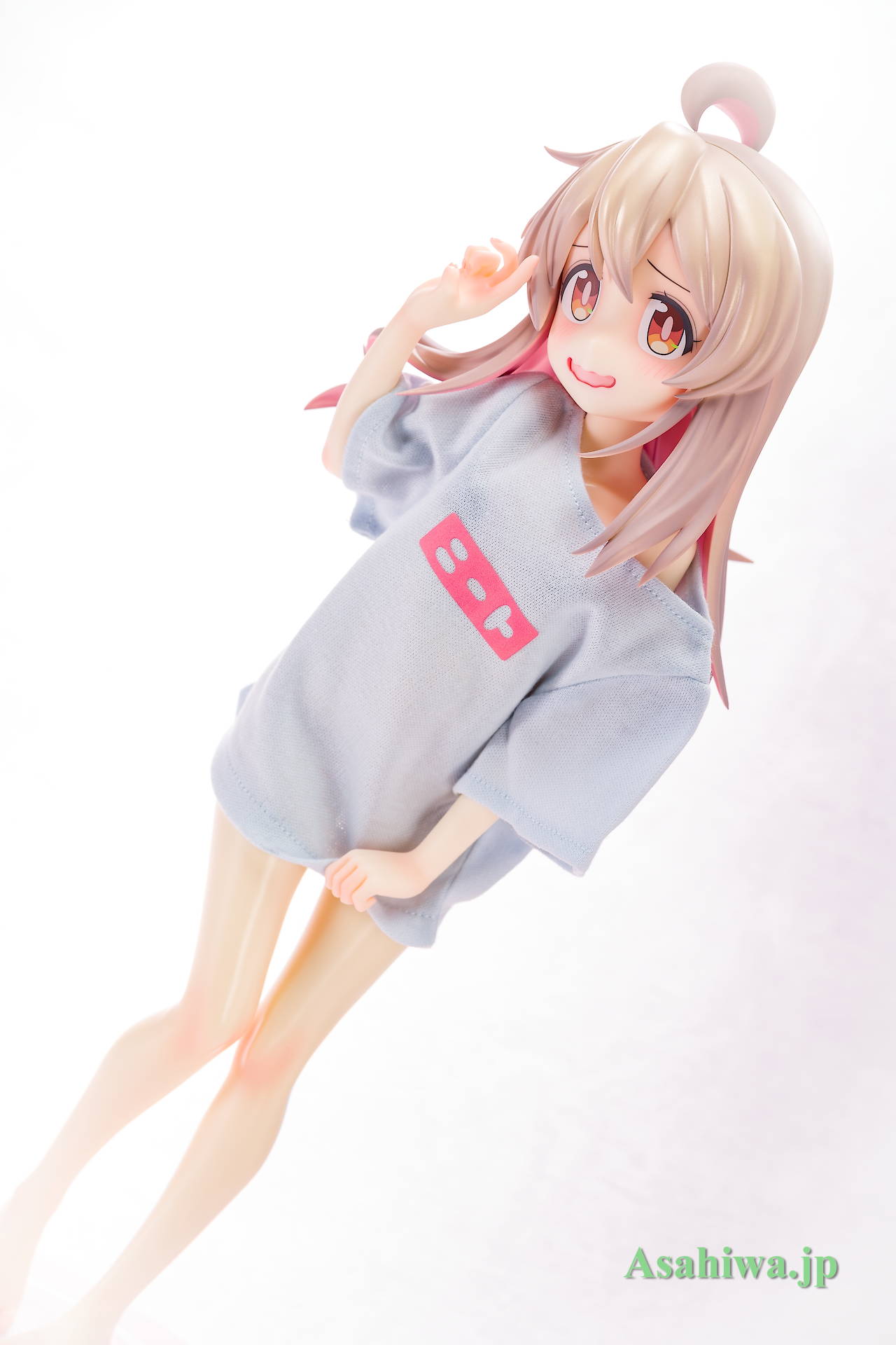 メディコス・エンタテインメント 緒山まひろ ニートTシャツ～大人な