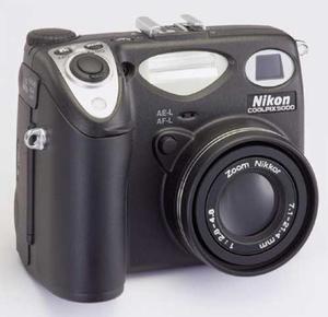 ASCII.jp：ニコン、500万画素CCDを搭載した“COOLPIX”シリーズ最上位