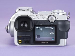 ASCII.jp：Cyber-shot DSC-F717 (1/2)