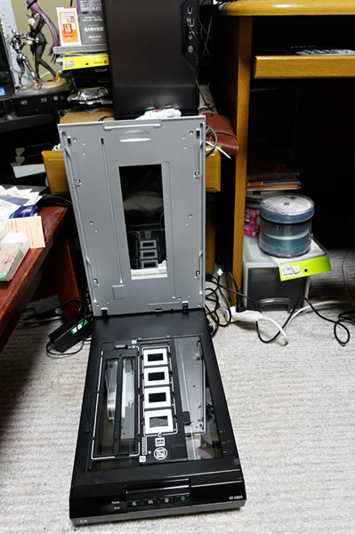 ASCII.jp：Colorio GT-X820で紙焼き写真とフィルムをスキャン三昧!! (1/5)