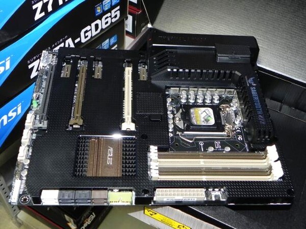 ASCII.jp：Intel 7シリーズチップセット搭載マザーが発売【ASUSTeK編】