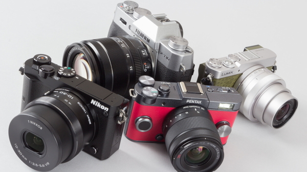 ASCII.jp：レトロで小さいのが人気！ 夏ボで買いたいミラーレス一眼4