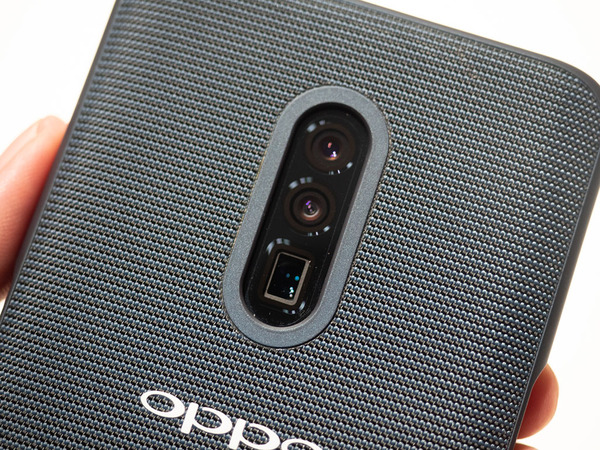 ASCII.jp：OPPOが10倍ズームのトリプルカメラスマホのテスト機展示 5G