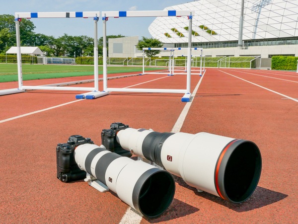 ASCII.jp：ソニーが東京2020に向けて本気の望遠レンズを発表 = 実機