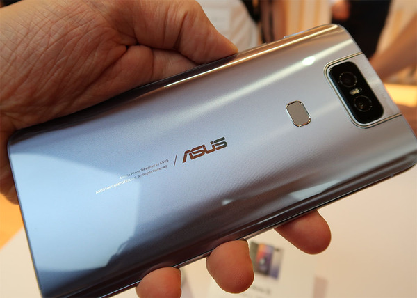 ASCII.jp：早くも国内発売のASUS「ZenFone 6」を写真とスペックでチェック