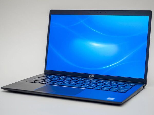 ASCII.jp：狭額縁でコンパクトボディー、ビジネスに役立つ機能多数の13