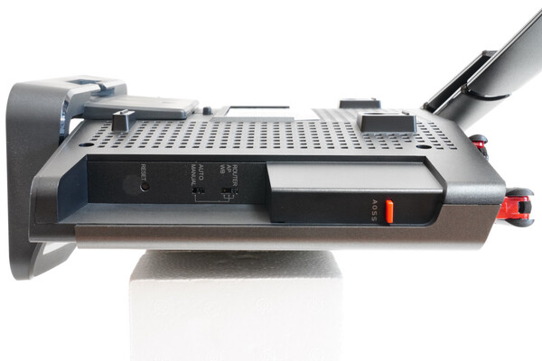 ASCII.jp：iPhone 11で最大900Mbps超えを叩き出すWi-Fi 6対応無線LAN