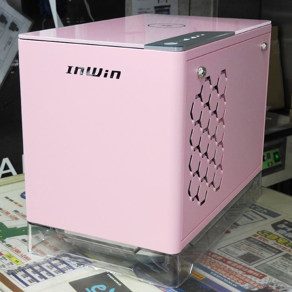 ASCII.jp：InWinのMini-ITXケース「A1 PLUS」に新色ピンクが登場