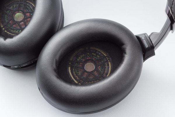 ASCII.jp：この春のベストバイなヘッドフォンを選ぶ！ (4/4)