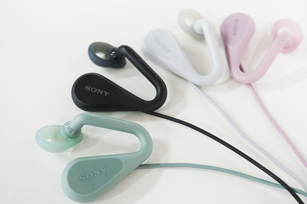 ASCII.jp：耳への負担が最小限のオープンイヤーヘッドセット「STH40D