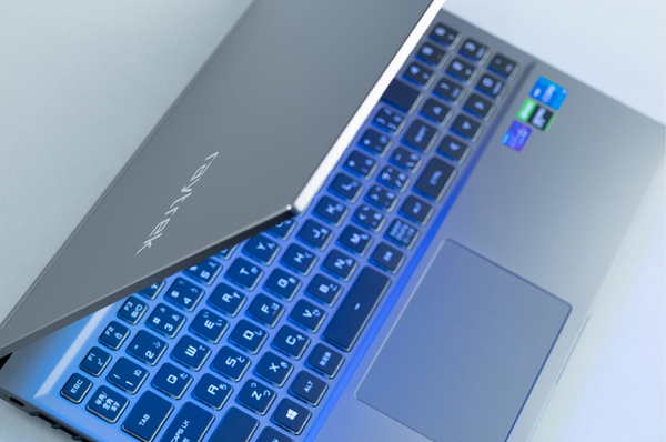 ASCII.jp：ドラマ監督・デザイナー・カメラマンがそれぞれの視点で語る