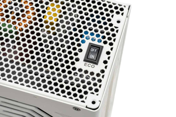 ASCII.jp：【鉄板＆旬パーツ】注目度アップ中のSUPER FLOWER製電源