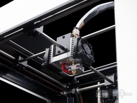 SCOOVOの後継機！ 積層ピッチ0.05ミリの高精度3Dプリンターが発売