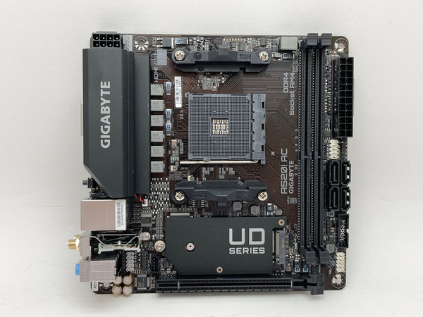 ASCII.jp：GIGABYTEのMini-ITXマザー「A520I AC」で作る温かみ溢れる