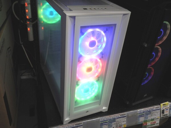 ASCII.jp：白さが増したCORSAIRのPCケース「iCUE 5000X」