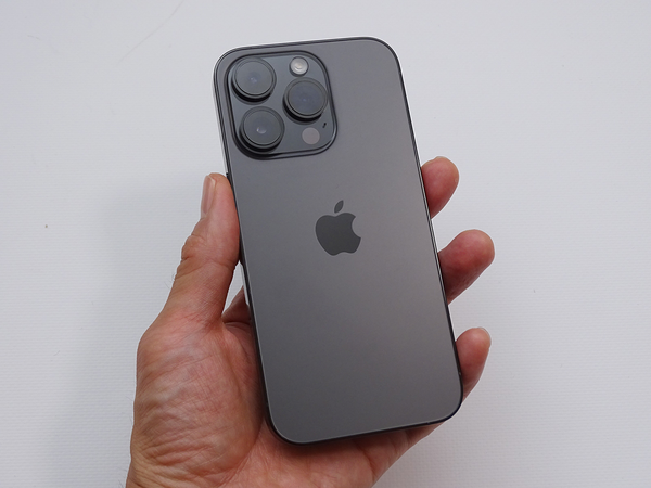 ASCII.jp：【実機レビュー】私はiPhone 14 Proを選んだ！ 決め手になっ