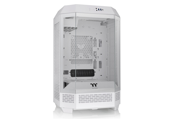 ASCII.jp：【今月の自作PCレシピ】コネクターも白で統一！ 特徴的な