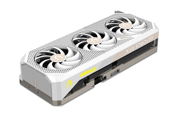 ASCII.jp：RTX 5090を白く染めたハイエンドグラボ登場！ ZOTAC「SOLID