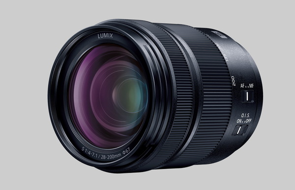 ASCII.jp：パナソニックが世界最小・最軽量のフルサイズ用7倍ズーム「S