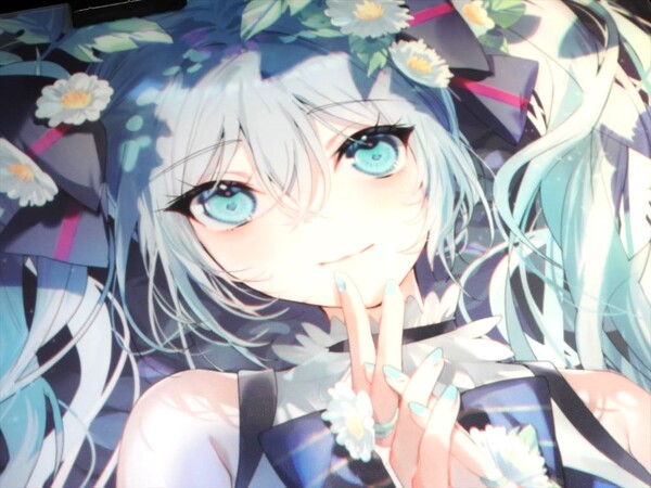 ASCII.jp：即完売となった初音ミクデザインのガラス製マウスパッドを