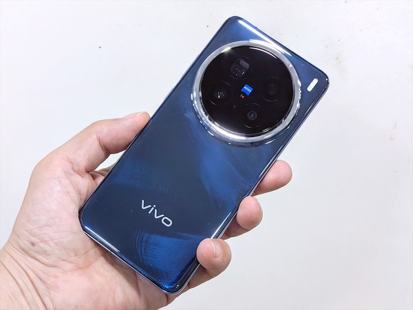 ASCII.jp：100倍望遠が実用的なスマホ「vivo X200 Pro」はカメラ性能が