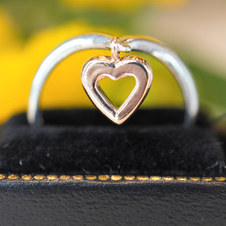 ハートが揺れるシルバーリング | 芦屋Antico