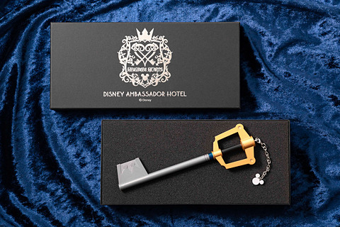 ディズニーアンバサダーホテル、「キーブレード」で開く「キングダム