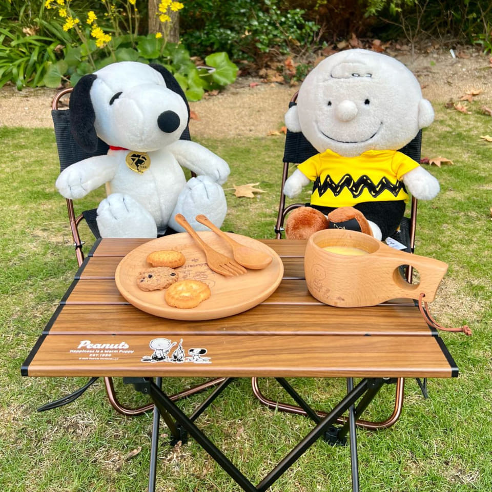ロゴス、スヌーピーの軽くて丈夫なコンパクトチェア発売。「PEANUTS