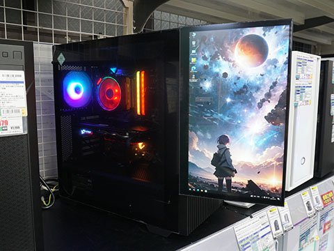 前面に15.6型モニターを備えたPCケース「Z10 DS Black」がZALMANから