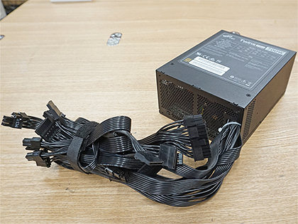 FSPのリダンダントATX電源「Twins PRO 700W」が30日発売、普通のATX