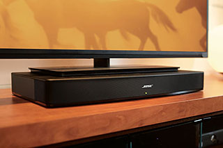 ボーズ、Bluetooth搭載のテレビ台座型スピーカー「Solo 15 Series II