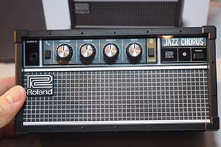 ギターアンプ型Bluetoothスピーカー「JC-01」は約2万円で12日発売