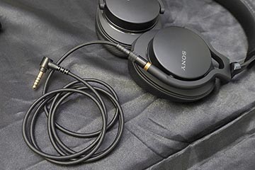 ソニー、低価格化した4.4mmバランスヘッドフォンケーブル2モデル - AV