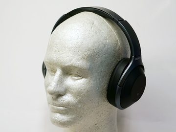 レビュー】自動NCにサラウンド、ソニーの人気無線ヘッドフォン「WH