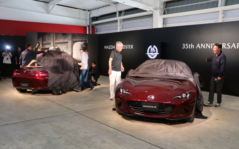 マツダ、「ロードスター」誕生35周年記念モデルを世界初公開