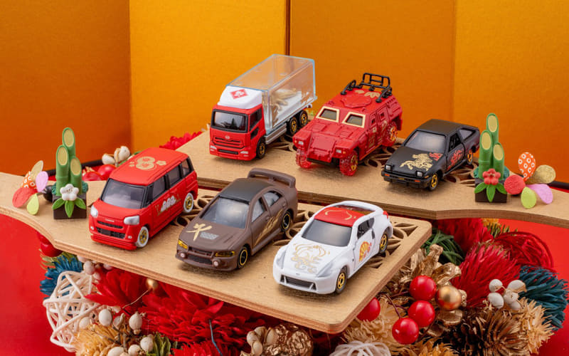 トミカ、お年玉や新年の運試しにぴったりの「福舞トミカ」 ランエボ